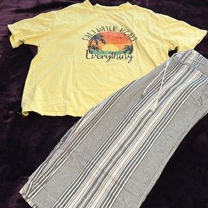 2XBundle!!😃 Linen pants and T-shirt